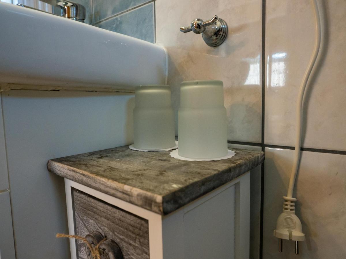 Bed and Breakfast Mamutfenyo Panzio Тата Екстер'єр фото